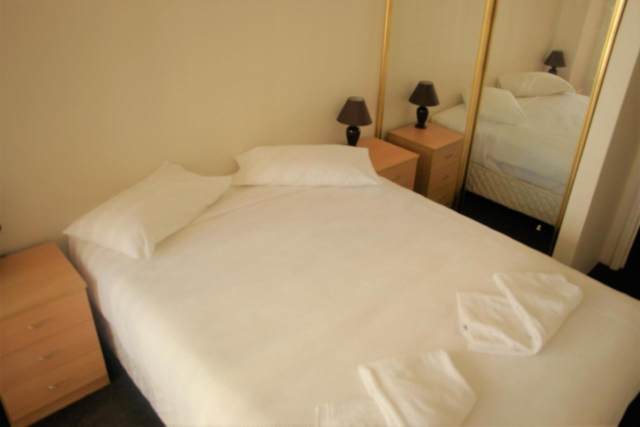 Accommodation Sydney - Kent Street Sydney Cbd Top Floor 2 Bedroom Apartment With Balcony エクステリア 写真